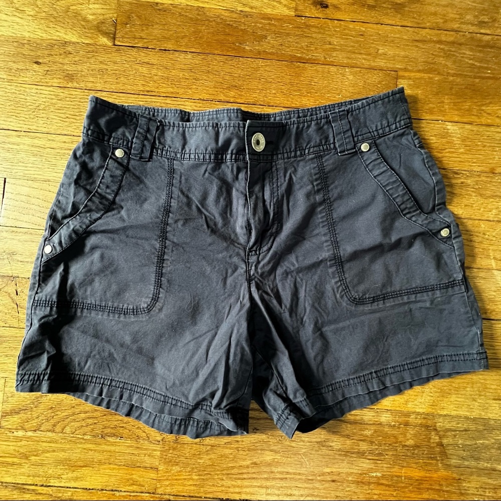 DKNY shorts Blue size 4